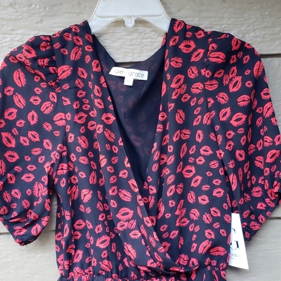 Lola Grace Lip-Print Faux-Wrap Dress S - Picture 2 of 11